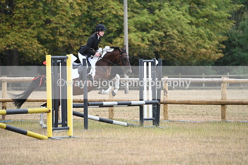 WJ6_0843 - Class 14 Intermediate Jumping 75cm
