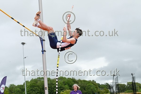 ComMast25-912053 - Field Male Set Two