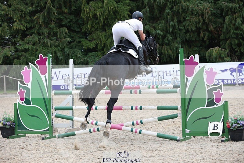 230908-175241-03522 - Cls 9 Snr Newcomers & 1.10m Open