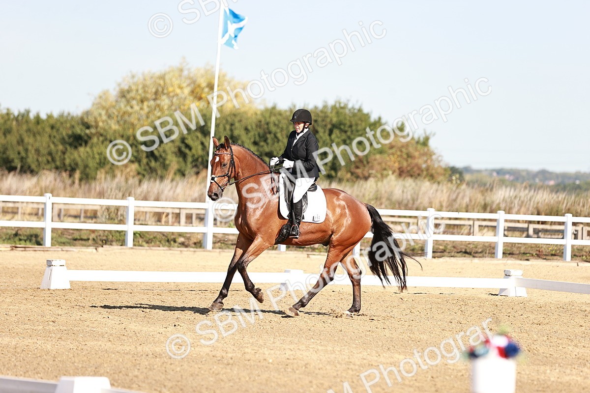 SBM_004325 - Class 12 - Novice 5 - 9.07-10.10