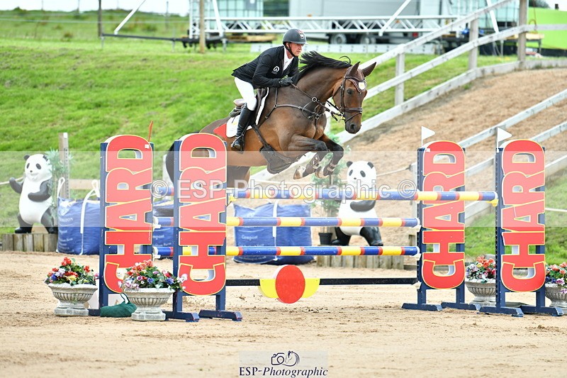 230720A-121323-02738 - Cls 33, 7 Yr Olds 1.30m