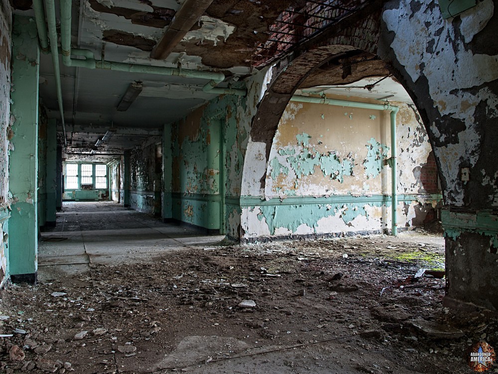 Abandoned Greystone Park Psychiatric Center | Let A Little Light In - Greystone Park Psychiatric Center