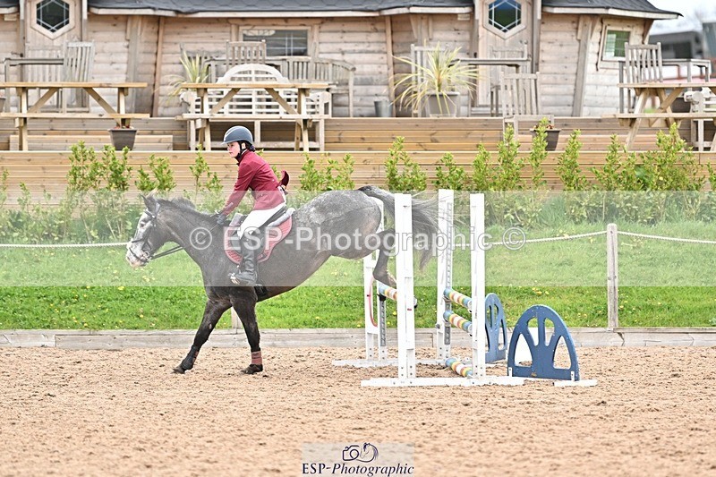 250414-103825-00176 - 80cm Round 1