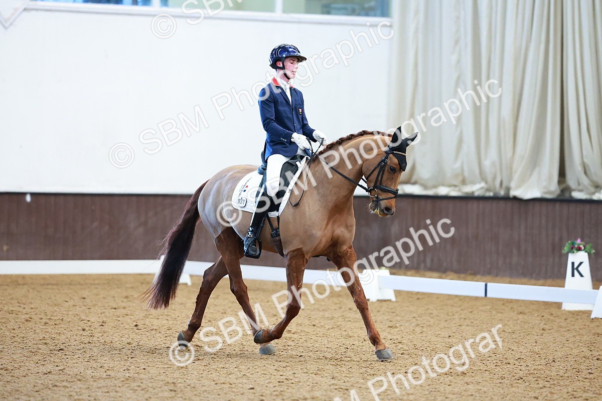 SBM_001316 - Class 18-15-16-22 - Elementary 5 Novice 5-Novice 6