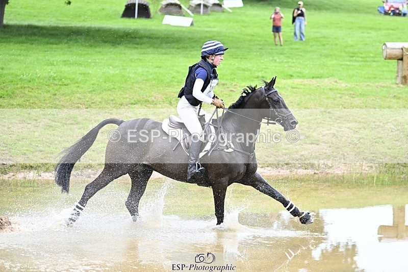 240803-113504-03664 - 103-Isabelle_Geran-DIPTFORD_MORNING_HAZE