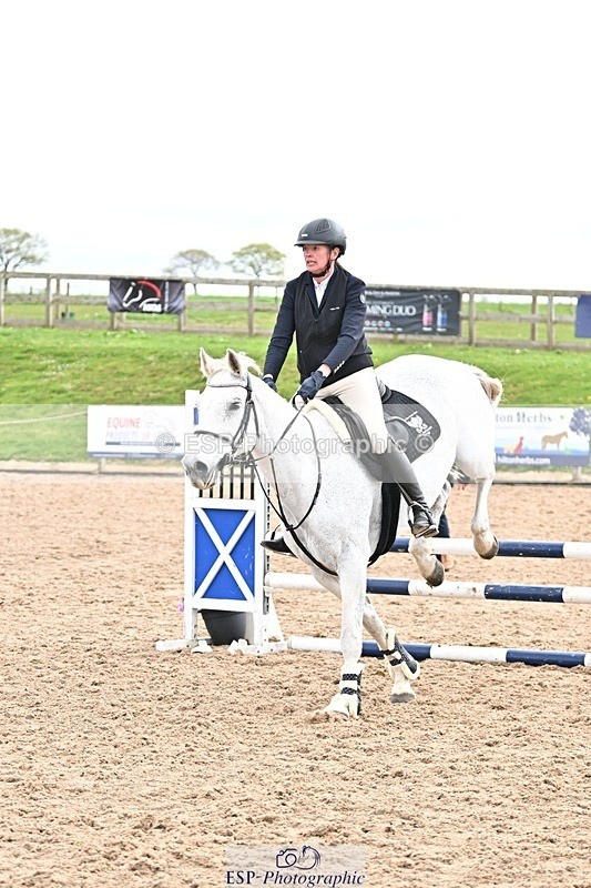 250414-110810-00383 - 80cm Round 1