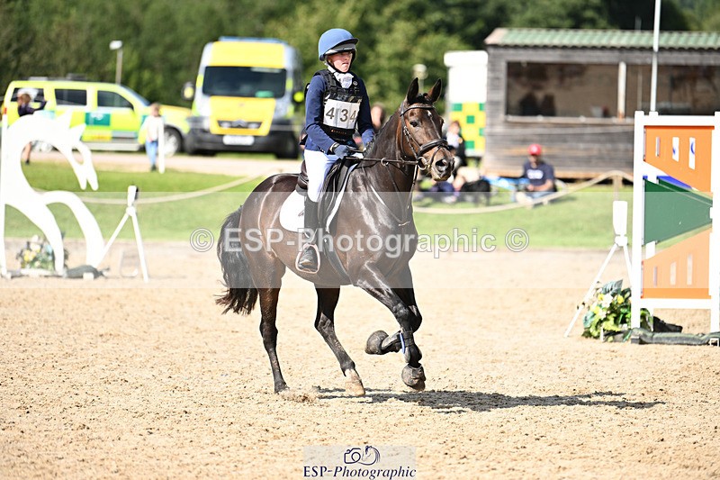 240824X-151248-29621 - 80cm Round 2 14.30 to 15.30