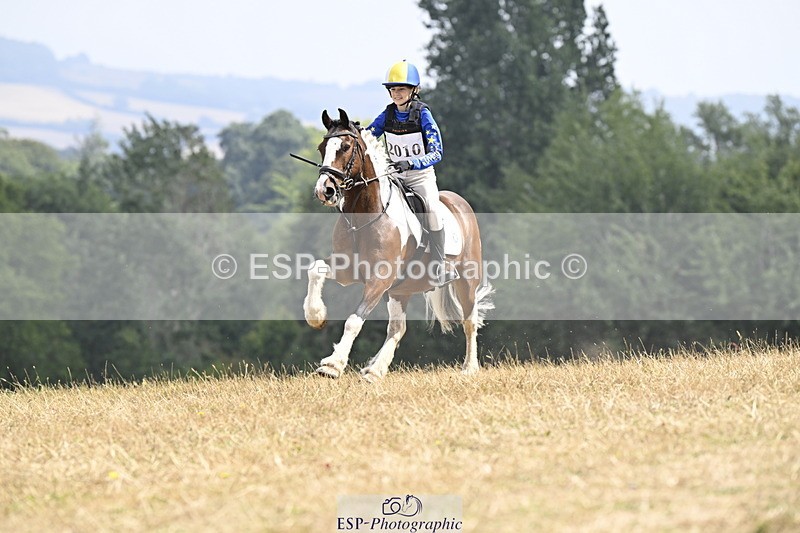 250824A-125248-36519 - 2010-Freya.Hallam-Deakin-Tommy