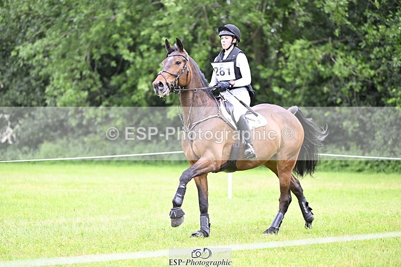 250524A-171350-14690 - C-281-Holly.Morris-NADIR.DE.LEAU