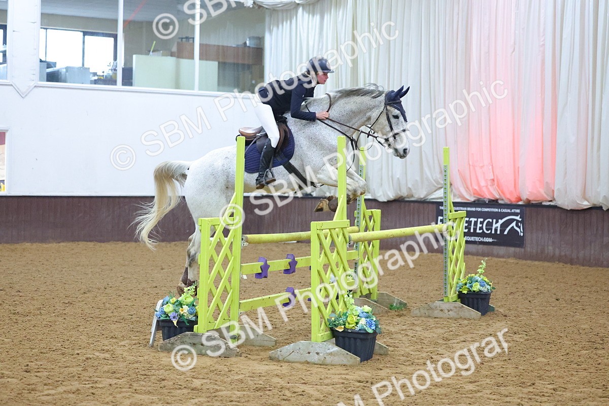 SBM_008741 - Class 22  - Senior Newcomers/ 1.10m Open - First Round (1.10m)
