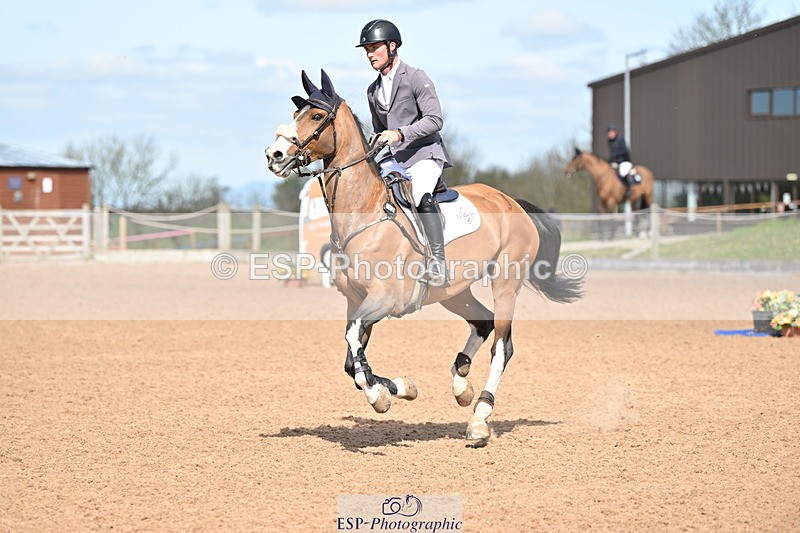 240418A-110533-02447 - Cls 5, 2 Star Medium Tour 1.35m