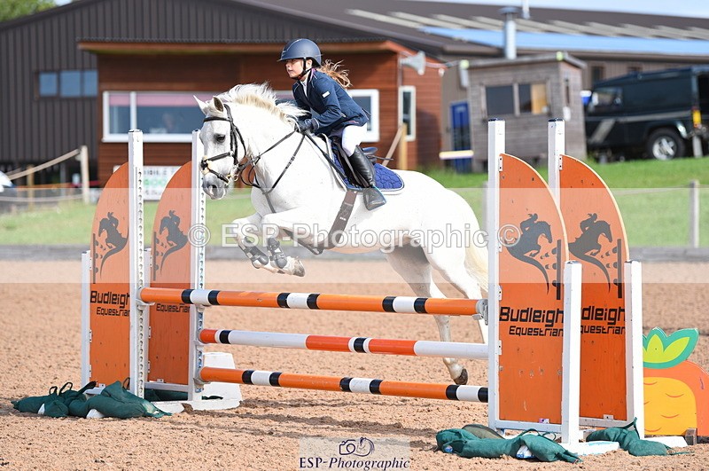 230716A-092050-01893 - Cls 32 Stepping Stones 128cm & 138cm