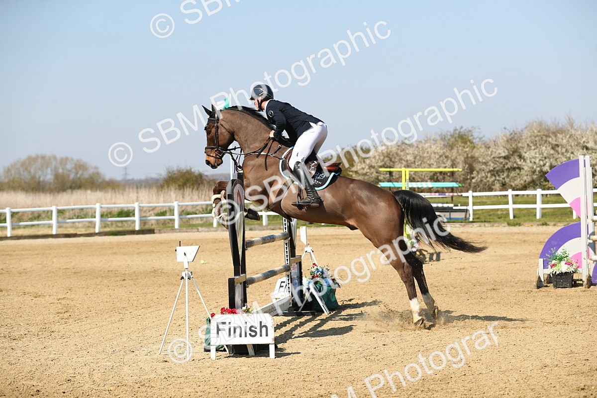 SBM_001018 - Class 4 - Senior Newcomers - 1.10m