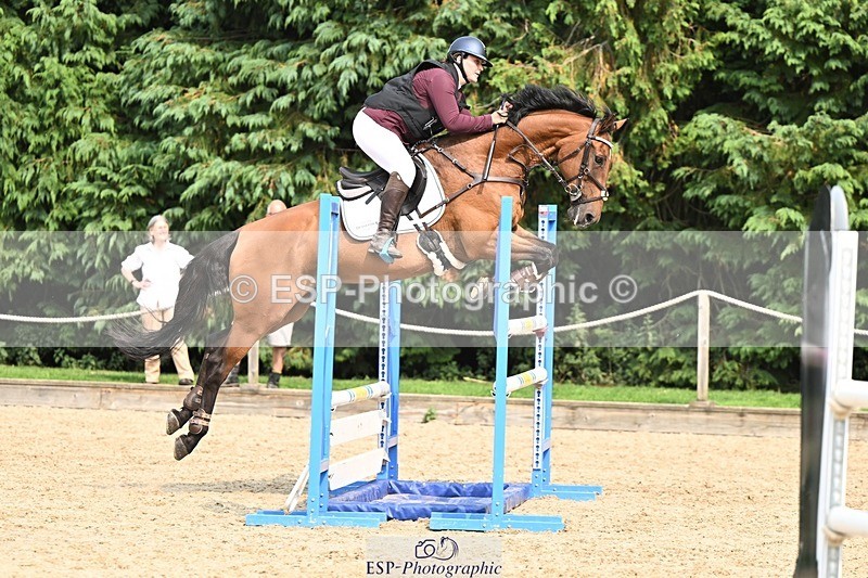 240818-152334-05189 - Cls 12A Snr Foxhunter & 1.20m Open