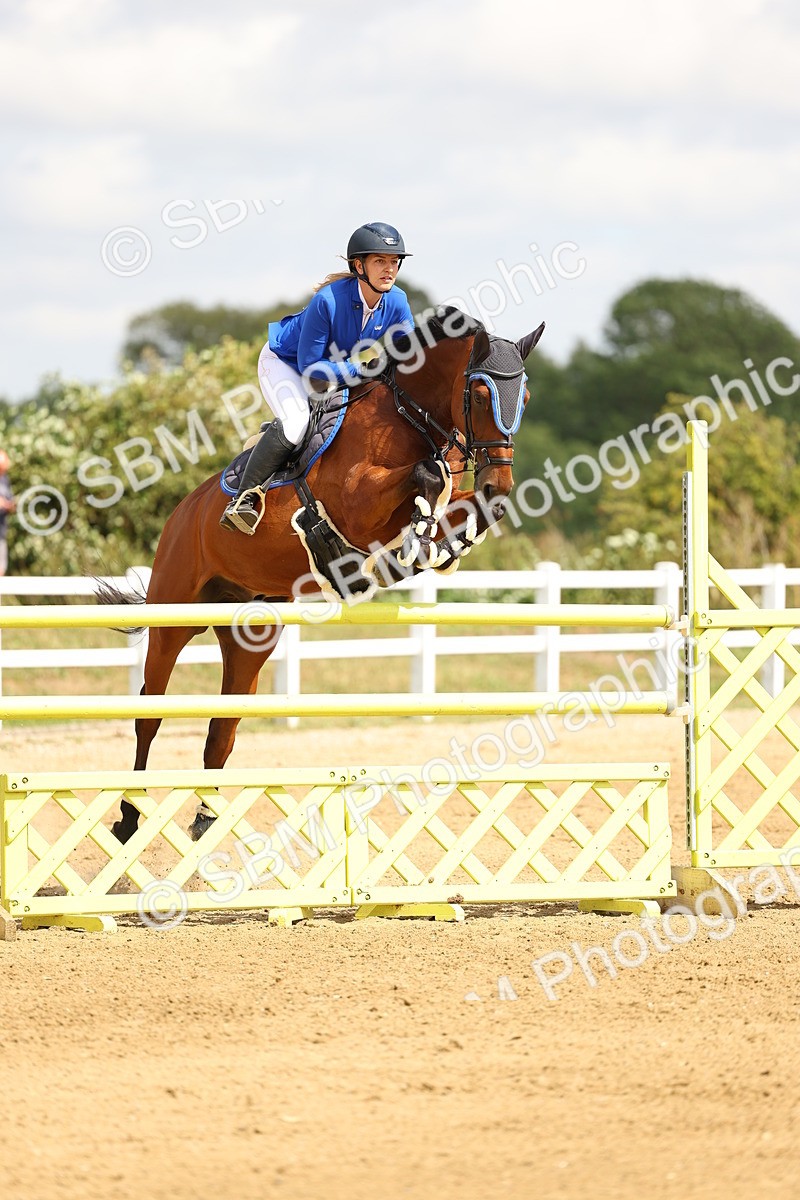 SBM_010372 - Class 4 - Senior Foxhunter - 1.20m Open