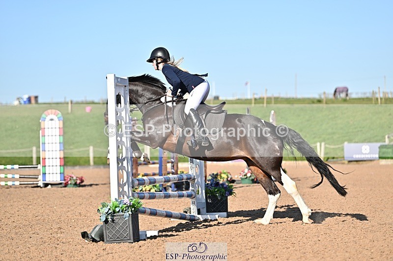 250401-170542-00264 - 70cm classes