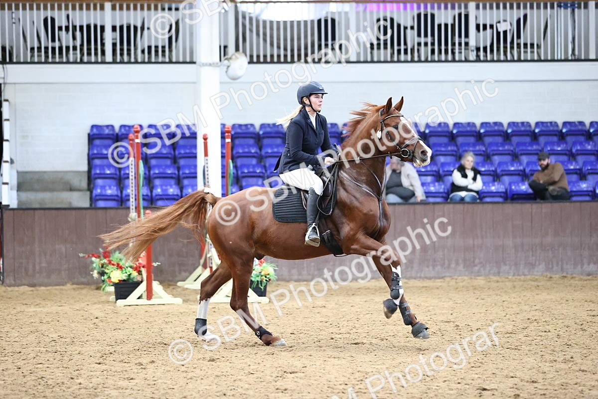 SBM_001745 - Class 4 - Senior Newcomers - 1.10m Open