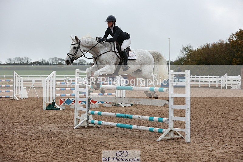 231112A-145317-05050 - Cls 21 Foxhunter & 1.20m Open