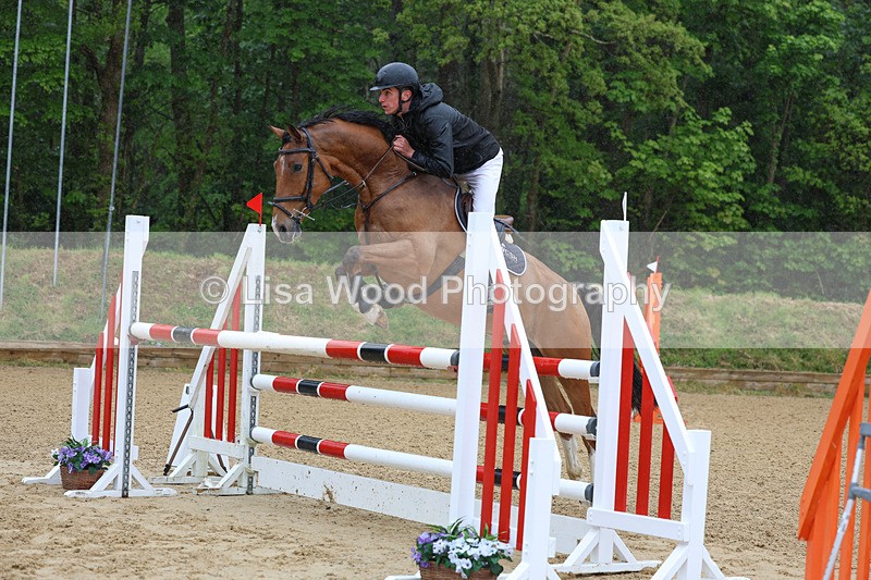 3E7A7096 - Class 7: Senior Newcomers/1.10m open