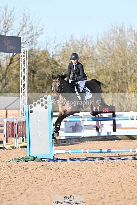 241113A-134741-00720 - Cls 05A&B Snr Fox & 1.20m Open