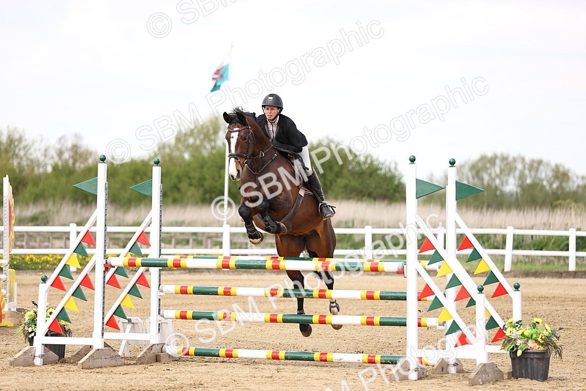 SBM_002240 - Class 11 - Senior newcomers - 1.10m