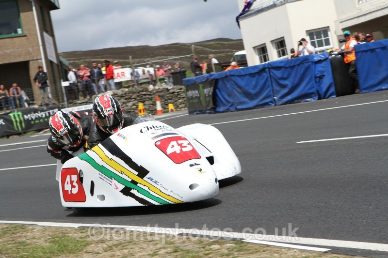 Darryl Rayner / Richard Lawrance Shelbourne Honda - Sure Sidecar Race 1