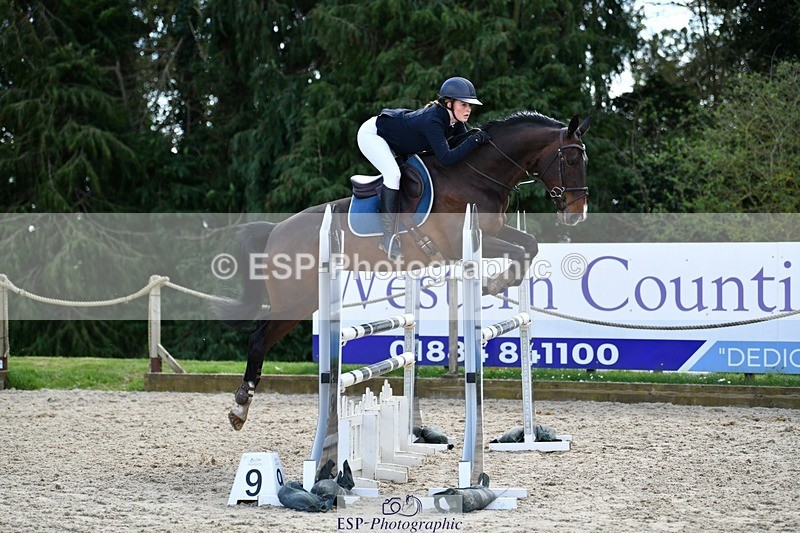 240324-122031-02517 - Cls 9 Snr 1.05m Open