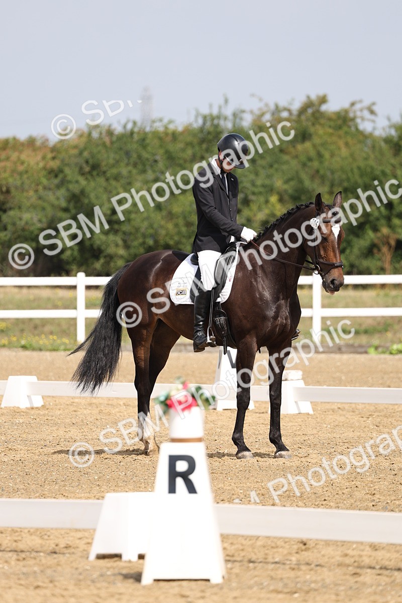 SBM_005887 - Class 6 - Novice 6 - 10.26-11.29