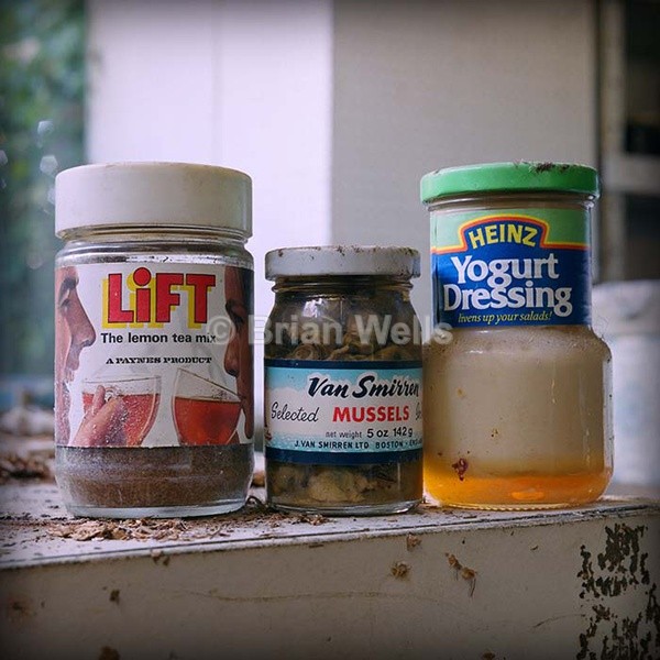 '3 Jars Full' - 'Ye Olde Curiosity Shoppe'