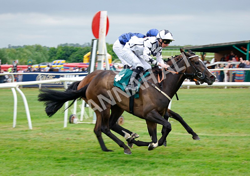 240525-Race 6-Grizzieblanca-5 - Race 6