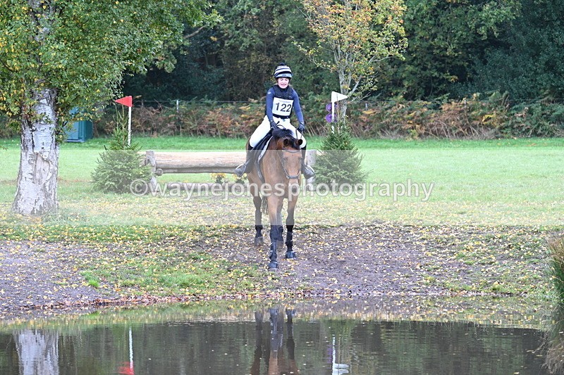 WJ7_3041 - Time 10:47 to 11:11 at the water