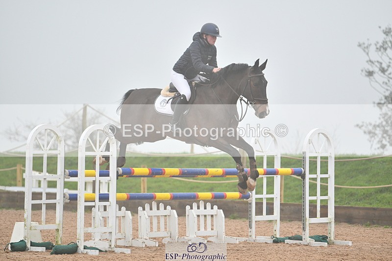 240214A-123923-00492 - Cls 4 Newcomers and 1.10m Open