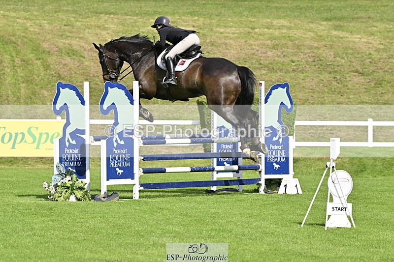 250613A-093728-00050 - Cls 1 Snr Newcomers and 1.10m Open