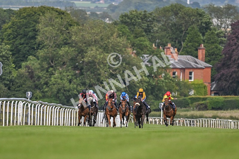 050724-Race 1-Beauty Queen-0292 - Race 1