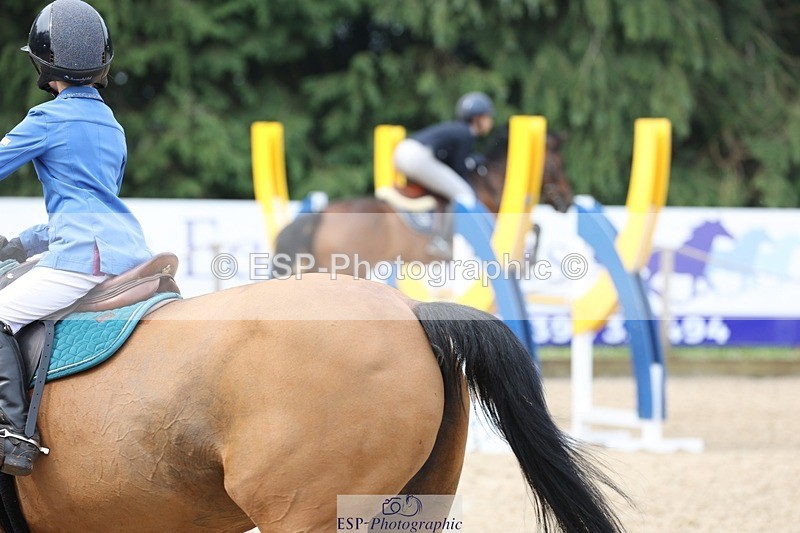 230618-094536-09764 - Cls 19 Pony Intro 1m