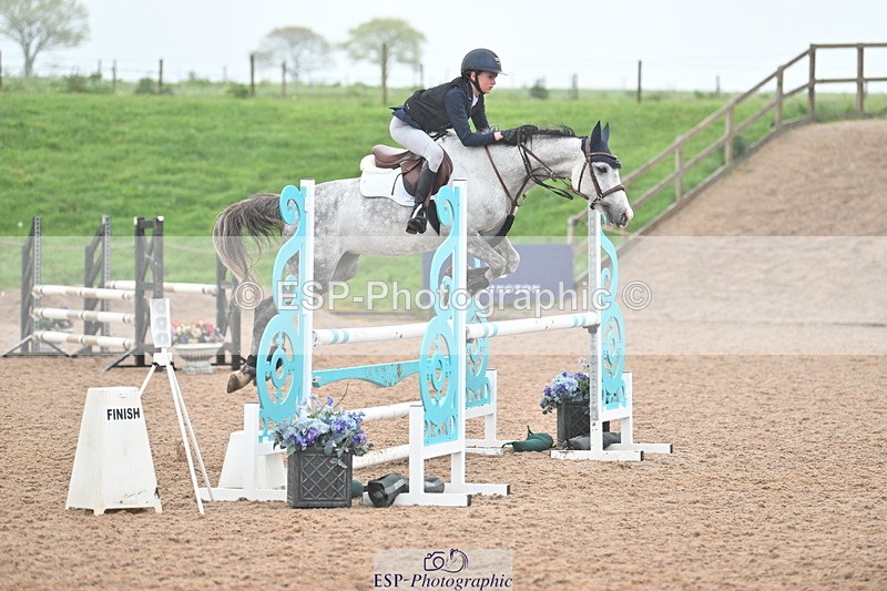 240505A-122645-05065 - Cls 4 Blue Chip Pony Newcomers & 1m Open