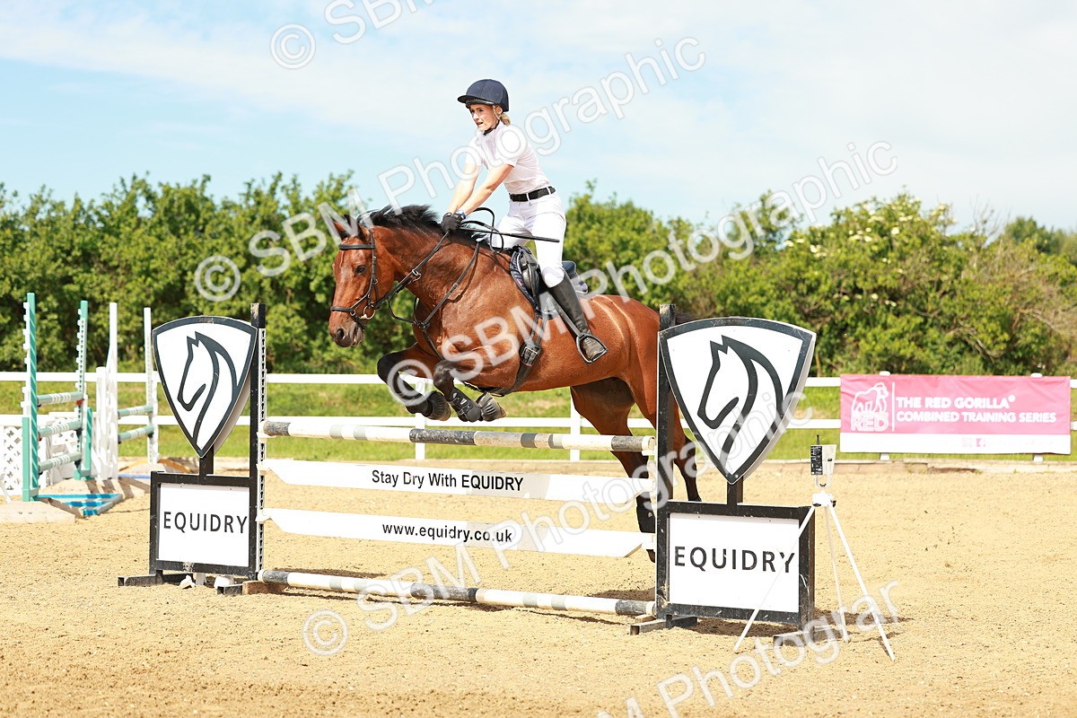 SBM_002479 - Class 4 - Senior Newcomers - 1.10m