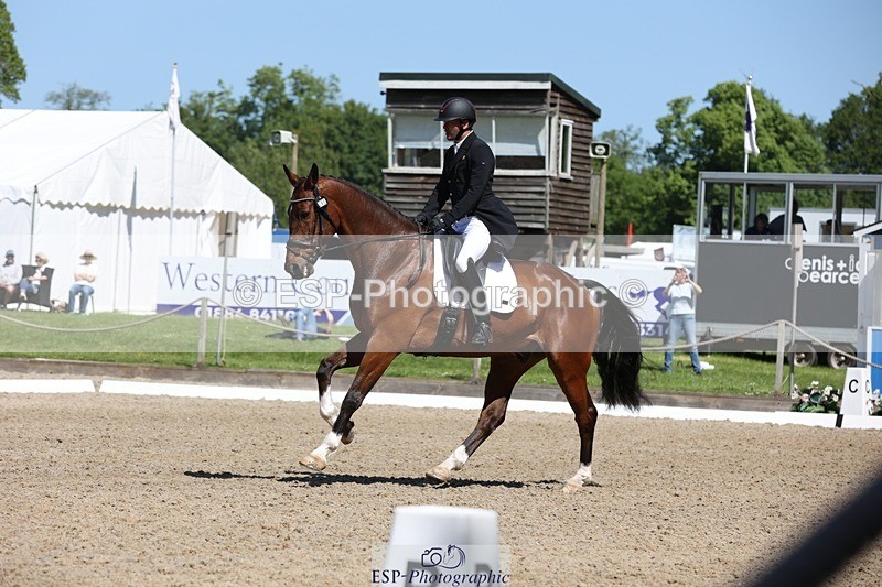 230526-105642-05348 - 365-BWE_NEWTON_DE_JASPER-Adam_Harvey-WEDTrotUp+DR