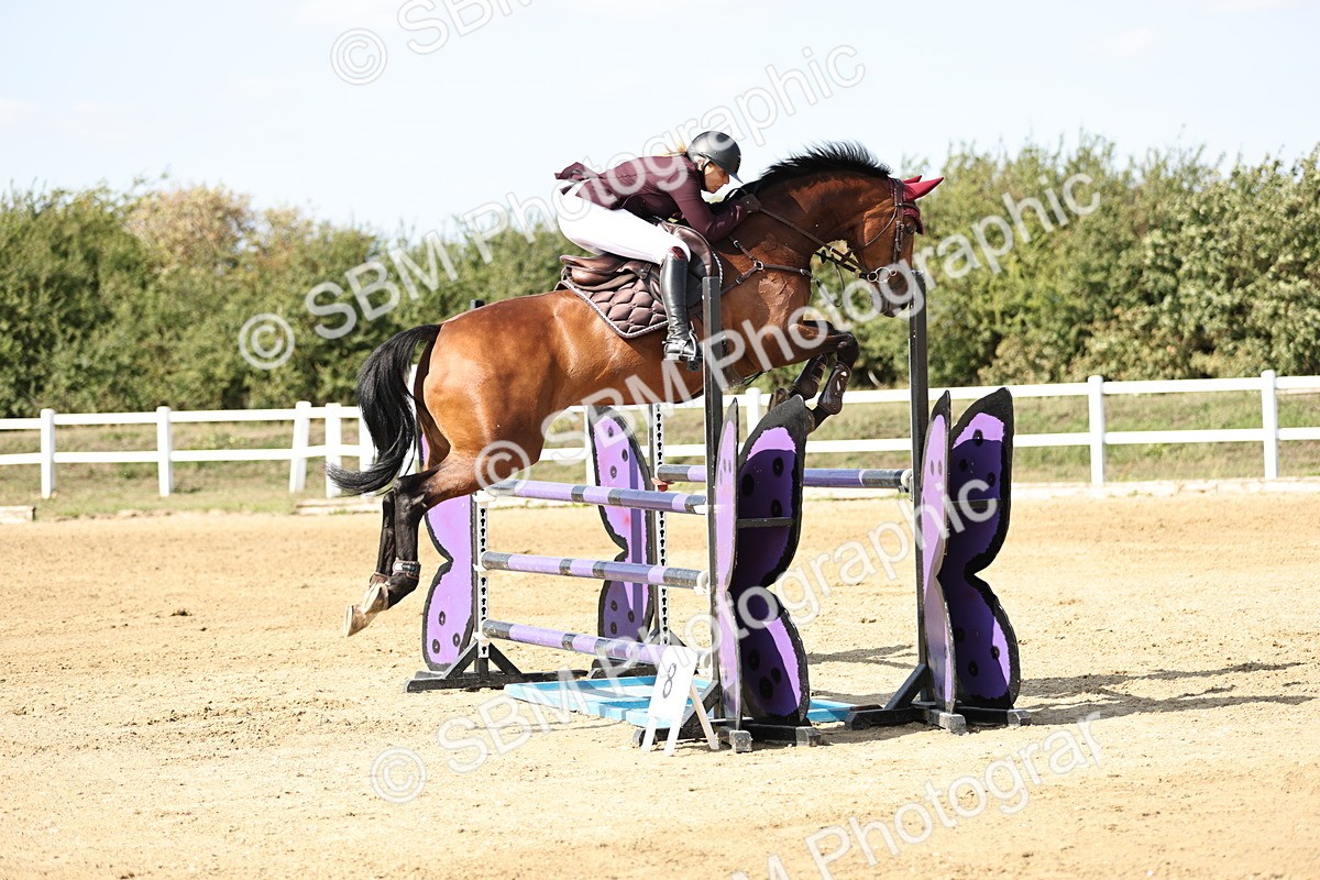 SBM_005211 - Class 6 = Senior Newcomers - 1.10m Open
