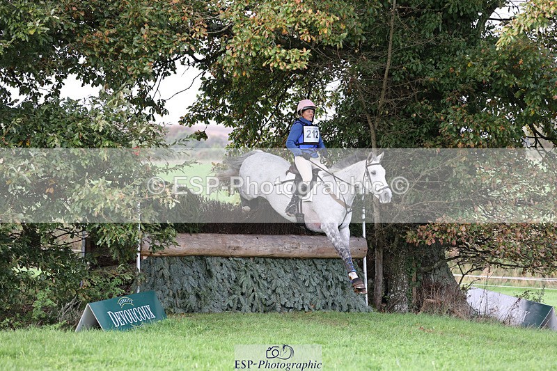 241025-150619-09212 - 212-Clare.Chamberlayne-STARLINER