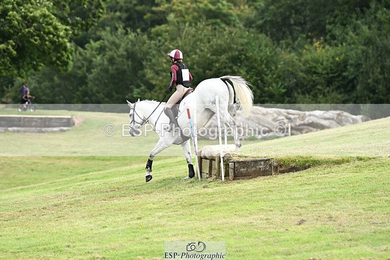 240825X-114852-32134 - 70cm XC 11.00 to 12.00