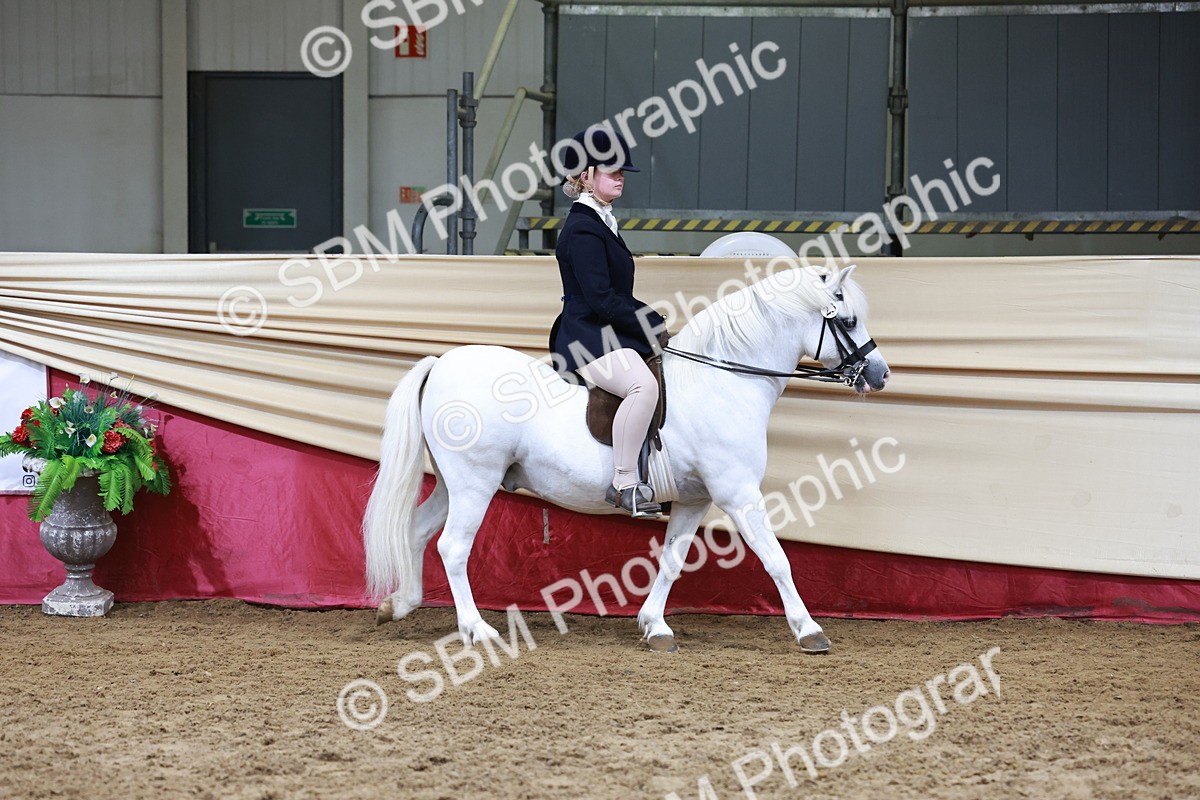 SBM_18519 - Class 952 - M&M Ridden Supreme Final