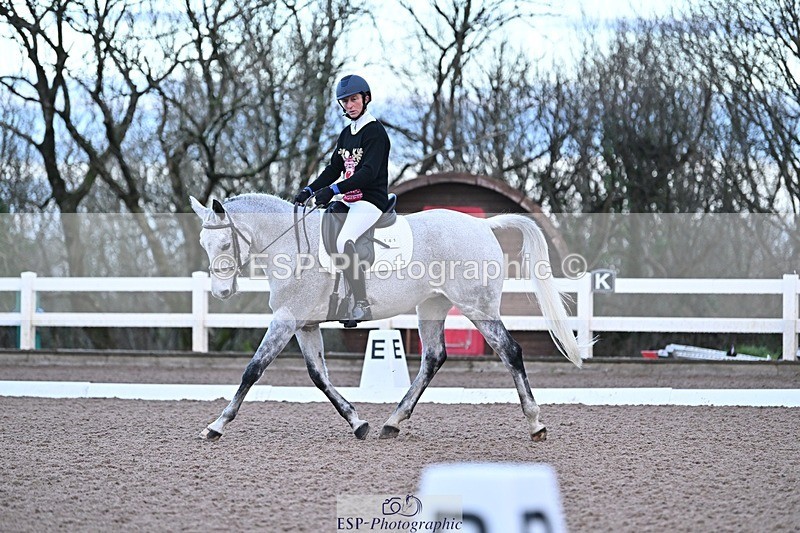 241214-084103-00798 - 141-Sophie.Hawke-RAINBOW.DREAM