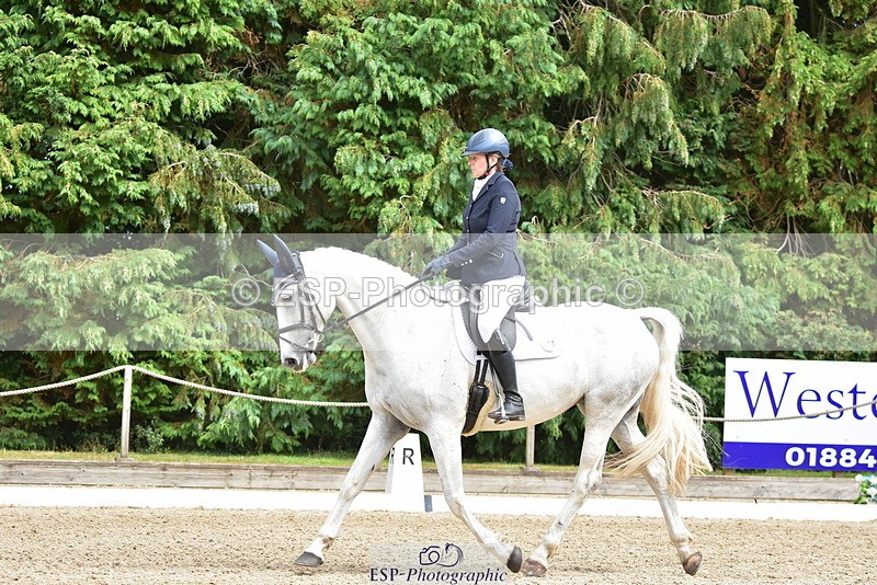 250719A-150502-06648 - 115-Louisa.Jenkins-Rosnastraw.Silver.Lady