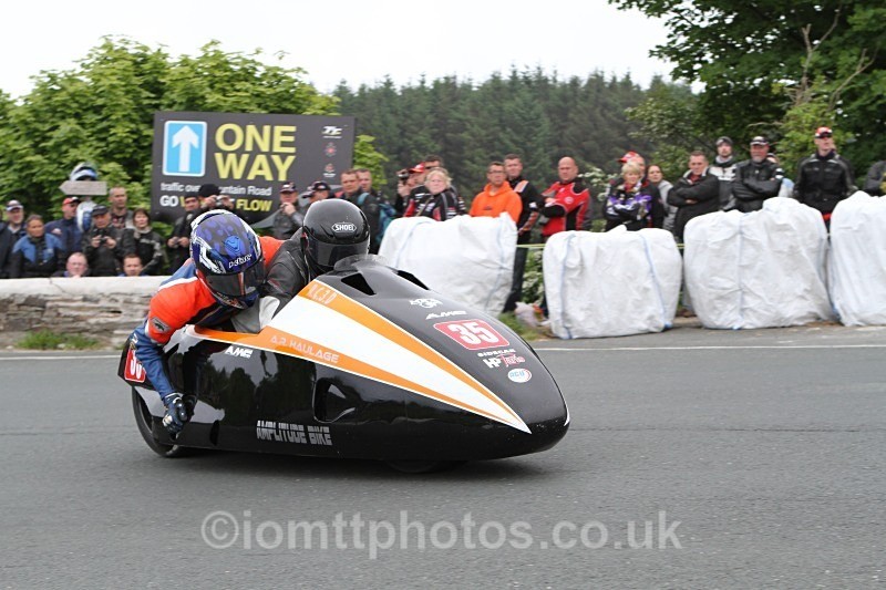  - Sidecar Race 1