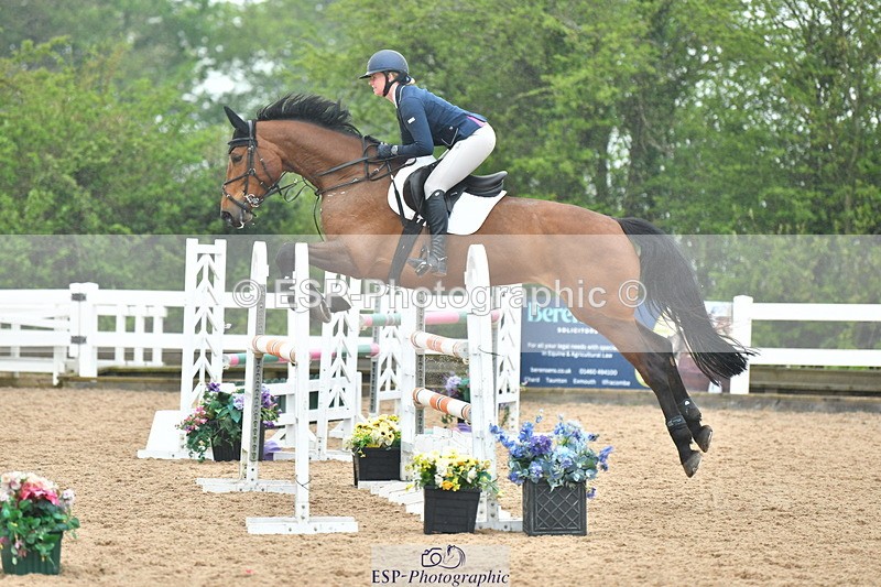 230504A-144126-02104 - Cls 5 1.05m Amateur Quali