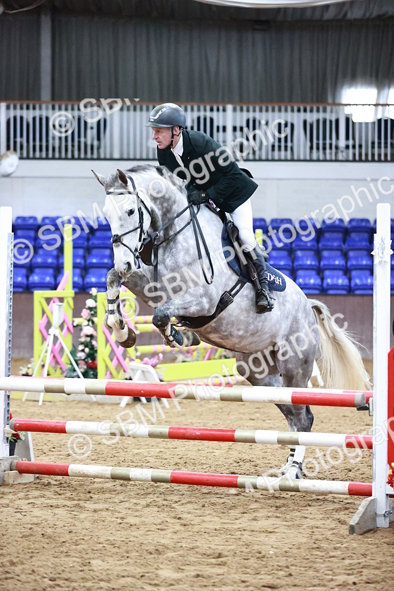 SBM_001900 - Class 8 - Senior British Novice 90cm