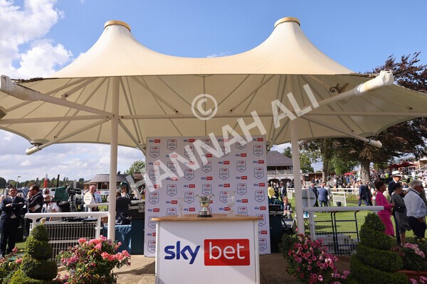 yr20082022r4-260 - Race 4 3.35pm Sky Bet Ebor