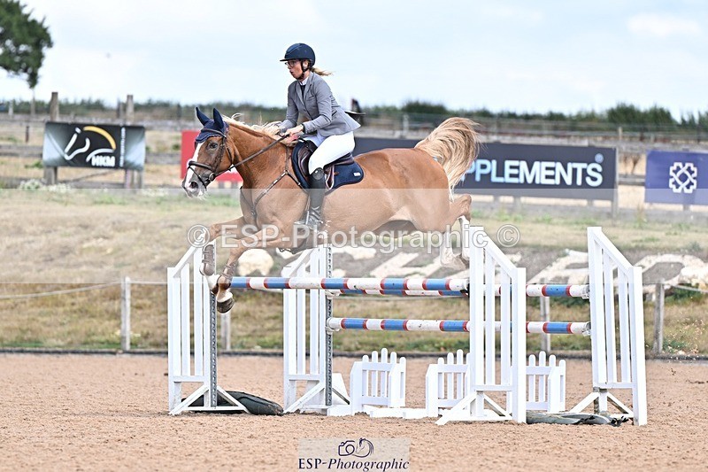 260819-142918-01106 - Cls 6 Foxhunter and 1.20m