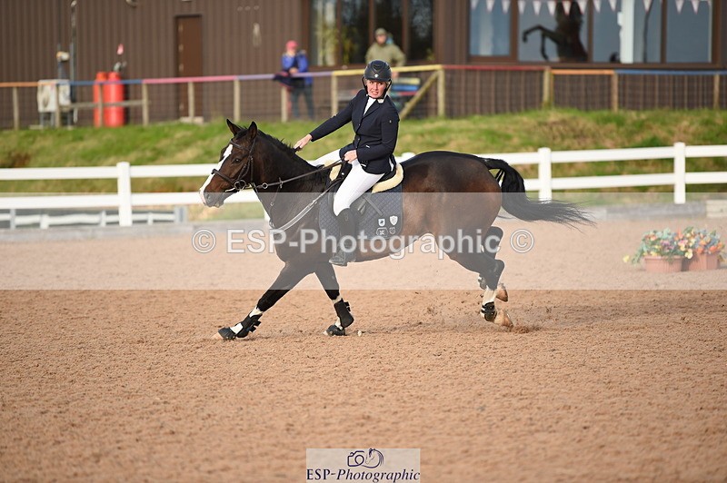 231015A-164428-09386 - Cls 27 1.10m Amateur Q 2nd R